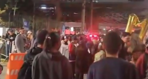 Apoiadores de Marçal e Boulos do lado de fora da Globo em SP