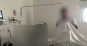 Imagem borrada de suposto abuso cometido por técnico de enfermagem
