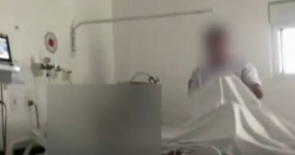 Imagem borrada de suposto abuso cometido por técnico de enfermagem