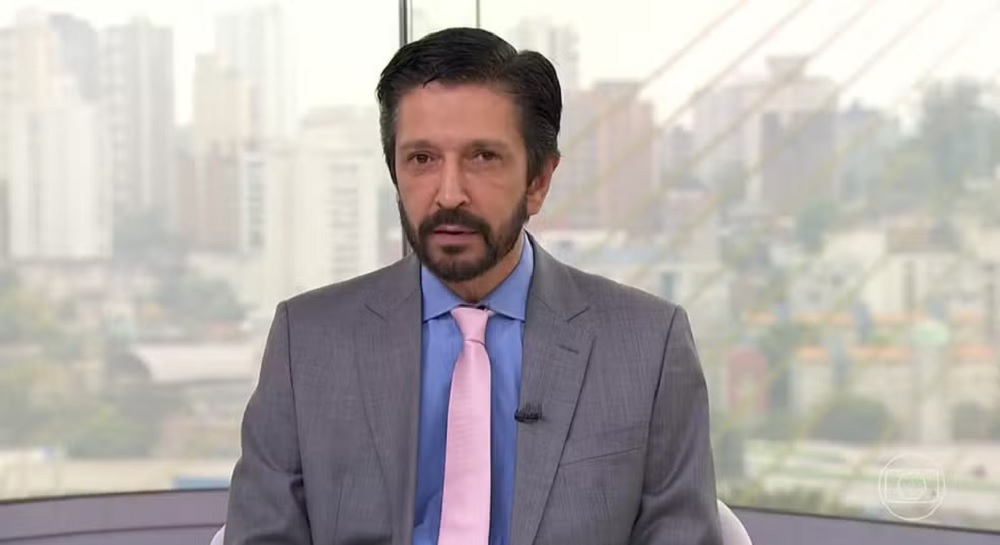 O prefeito Ricardo Nunes (MDB), que tenta a reeleição, sério