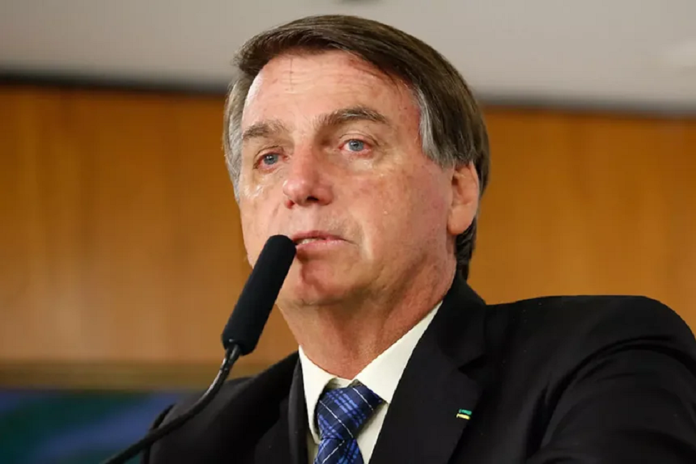 O ex-presidente Jair Bolsonaro (PL) com cara de choro, em close