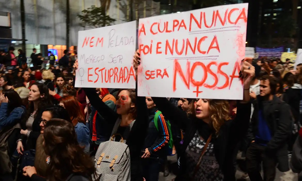 Manifestação contra o estupro