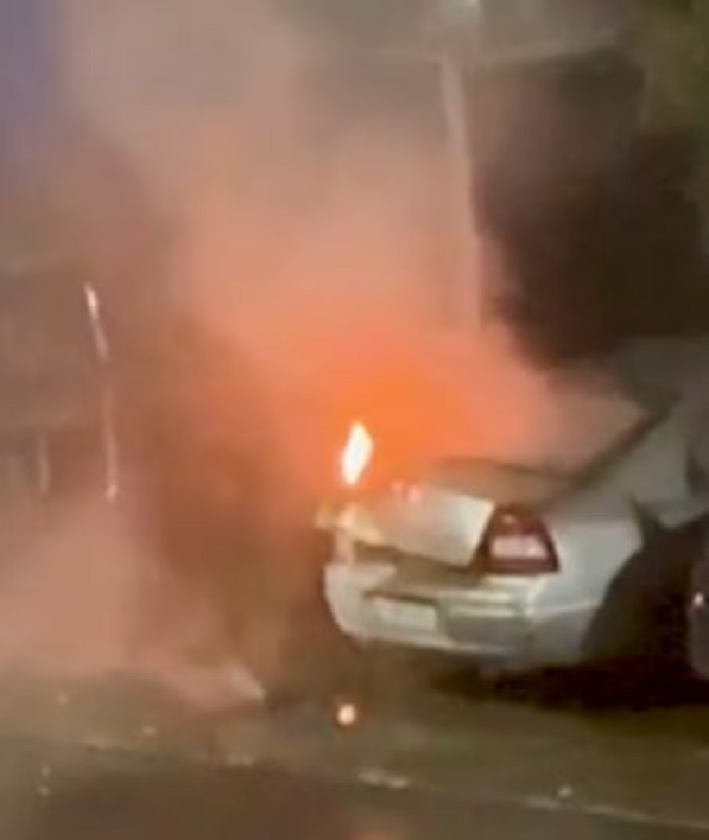 Momento em que carro explodiu em Brasília