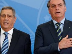 general da reserva Walter Braga Netto e jair bolsonaro cantando
