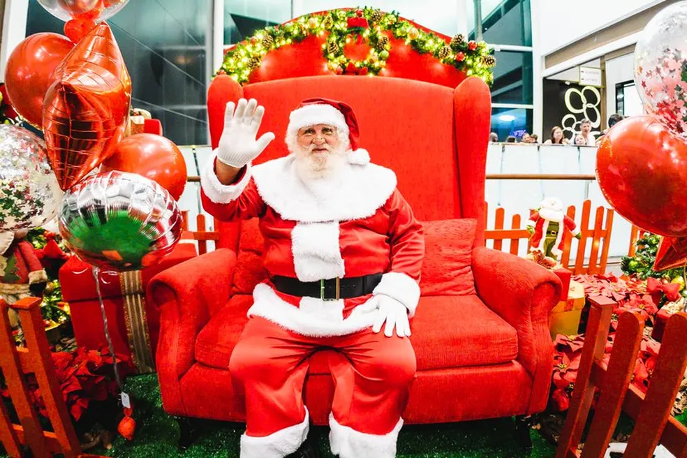 Papai Noel é comunista? Entenda origem do personagem e da roupa vermelha