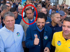 Diogo Costa Cangerana, Tarcísio de Freitas e Ricardo Nunes no meio de multidão