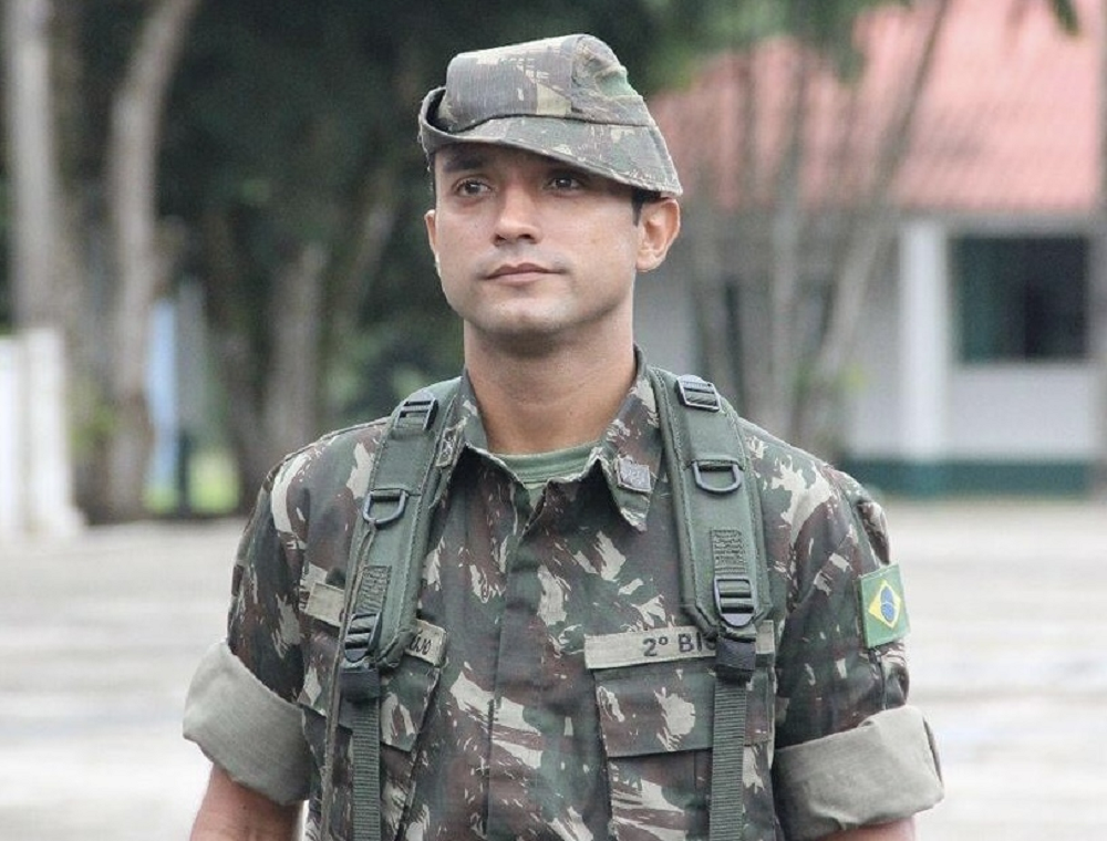 major bolsonarista João Costa Araújo Alves sério, fardado