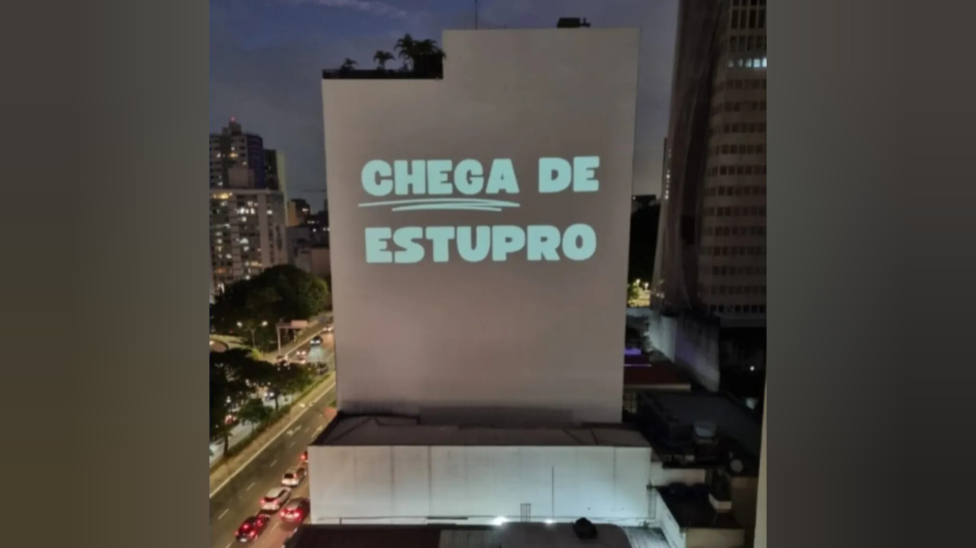 Protesto de entidades em prédio de São Paulo