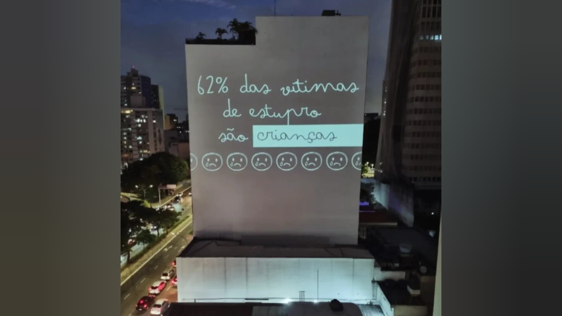 Protesto de entidades em prédio de São Paulo