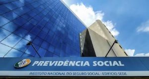 Fachada de prédio do INSS