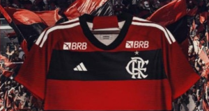 Camisa do Flamengo exibindo patrocínio da Pixbet