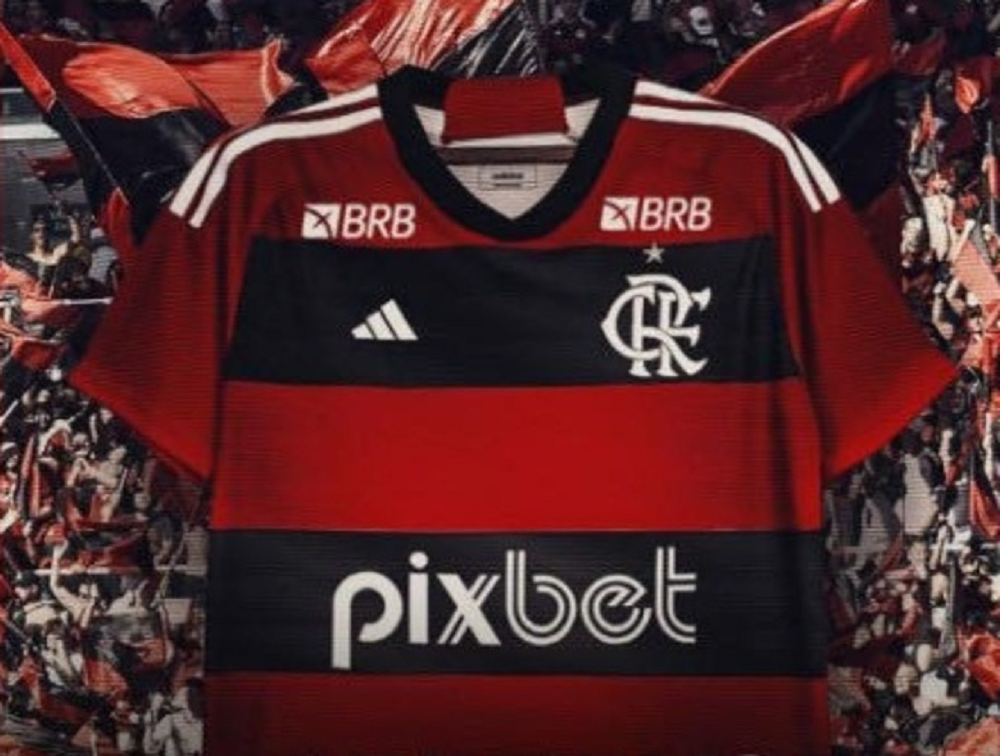 Camisa do Flamengo exibindo patrocínio da Pixbet