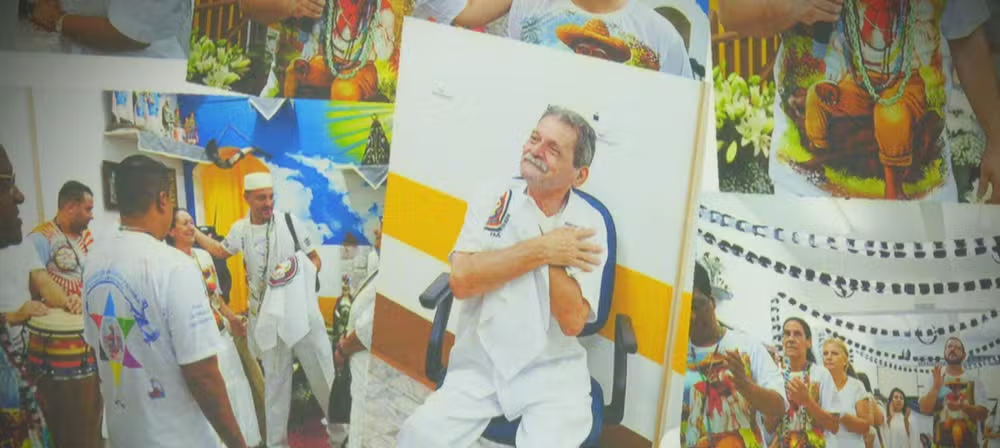 Homenagem com fotos de Odair dos Santos