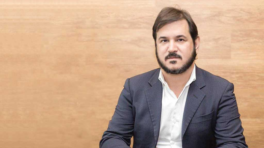 Antônio Rueda, presidente do União Brasil, sério