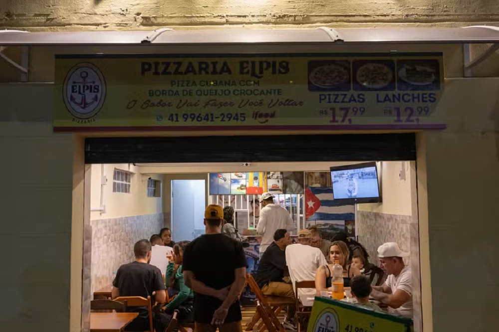 Cubanos na pizzaria