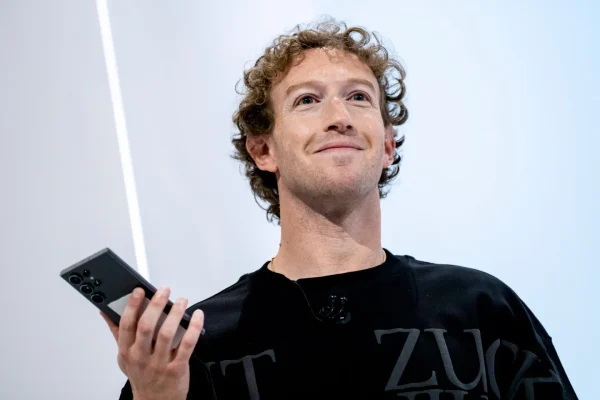 Saudável como McDonald's: Zuckerberg quer transformar bots de IA em 'amigos'
