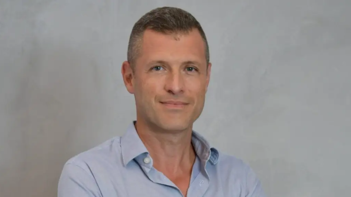 Voz do Trabalhador – Bolsa Família: quanto o bolsonarista “Rei do Ovo” paga a seus funcionários