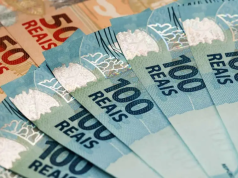 Cédulas de 50 e 100 reais