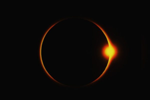 Dia virará noite por 6 minutos em eclipse raro mais longo do século; veja os detalhes