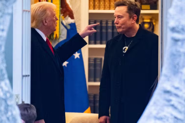 Trump diz que é ridículo Musk fundar um novo partido político nos EUA: "Fora dos trilhos"