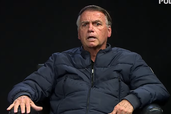 VÍDEO - Bolsonaro diz que é "apaixonado" por Trump e pelo povo dos EUA