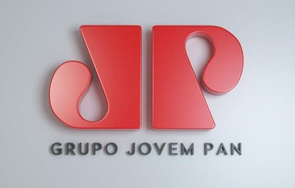 Afundada em crise, Jovem Pan demite apresentadora após 4 anos