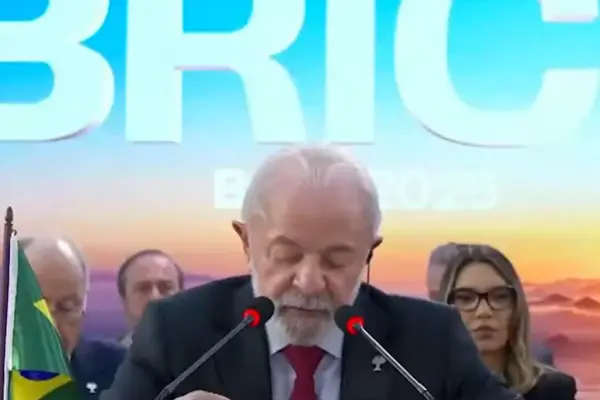 Lula critica gasto militar da OTAN na cúpula do Brics: “Mais fácil financiar guerra”