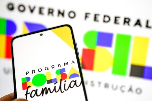 Bolsa Família atinge 100 por cento das metas em 2024 e reduz pobreza extrema no Brasil