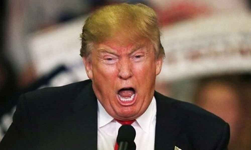 Donald Trump gritando