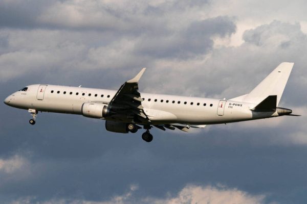 Empresa britânica compra primeiro jato Embraer e elogia: "Aeronave perfeita"