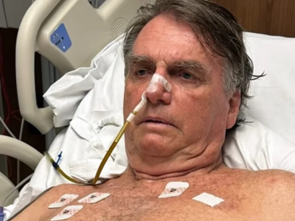 Médico alega que prisão domiciliar "prejudica saúde" de Bolsonaro