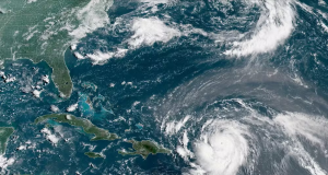 Foto de satélite do furacão Erin, no Caribe