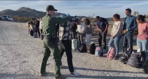 Agentes federais intensificam prisões e deportações de imigrantes em situação irregular nos EUA