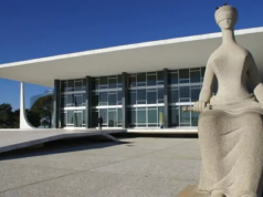 Supremo Tribunal Federal (STF) em dia ensolarado
