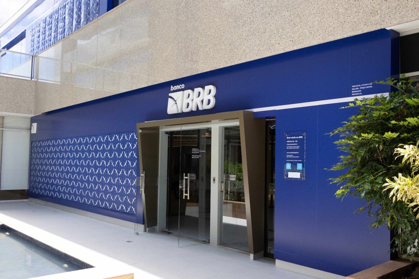 Fachada de agência do BRB