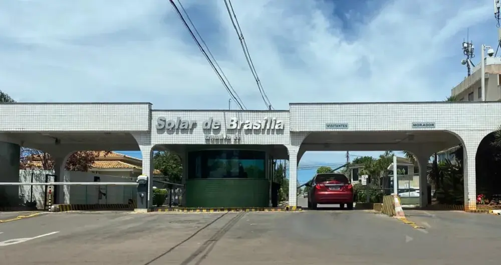 Entrada do condomínio Solar de Brasília