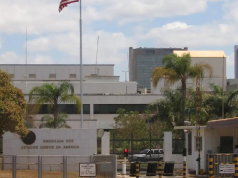 fachada da embaixada dos Estados Unidos no Brasil