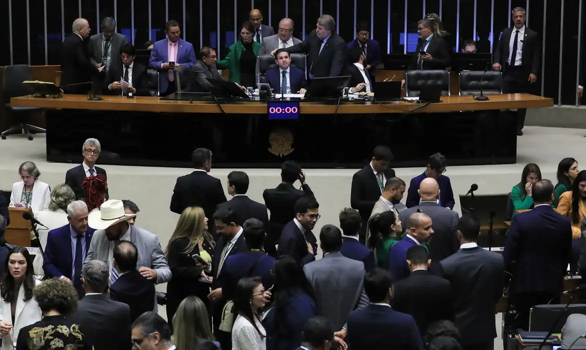 Plenário da Câmara dos Deputados lotado
