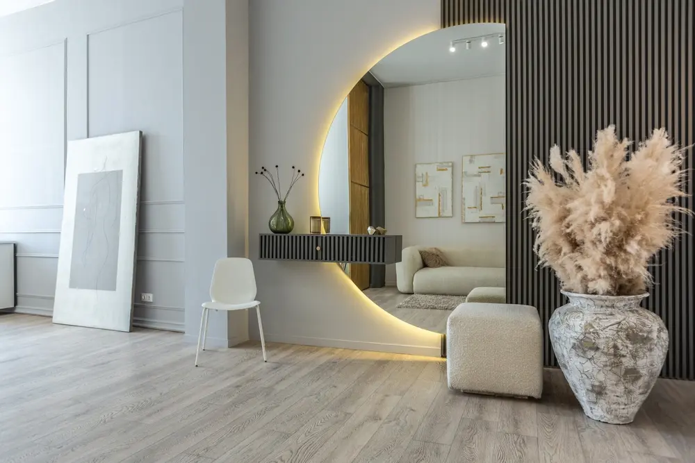 ambiente decorado com espelho