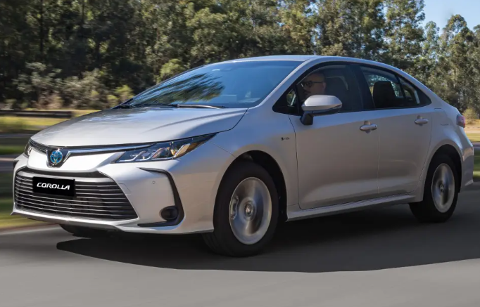 Toyota Corolla GLi Hybrid. Foto: Divulgação/Corolla