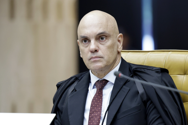 Embaixada dos EUA volta a atacar Moraes: "Descontrolado"
