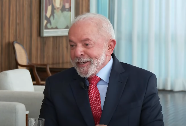 O presidente Lula durante a entrevista para o SBT. Foto: Reprodução/SBTNews