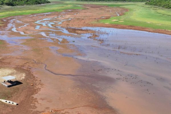 Seca em SP: municípios decretam emergência e buscam novas fontes de água