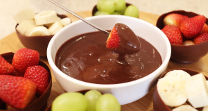 Fondue de chocolate com frutas