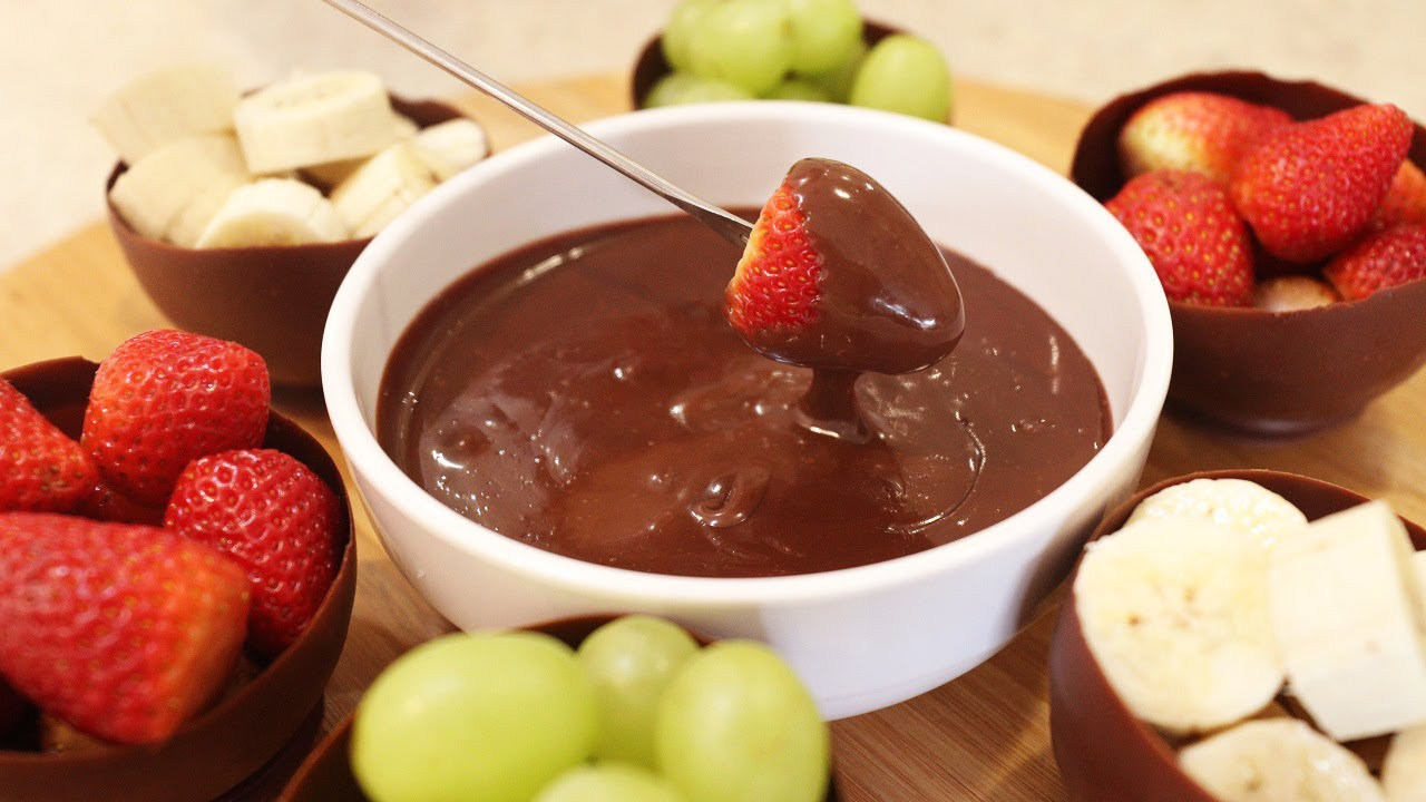 Fondue de chocolate com frutas