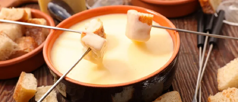 Fondue de queijo suíço