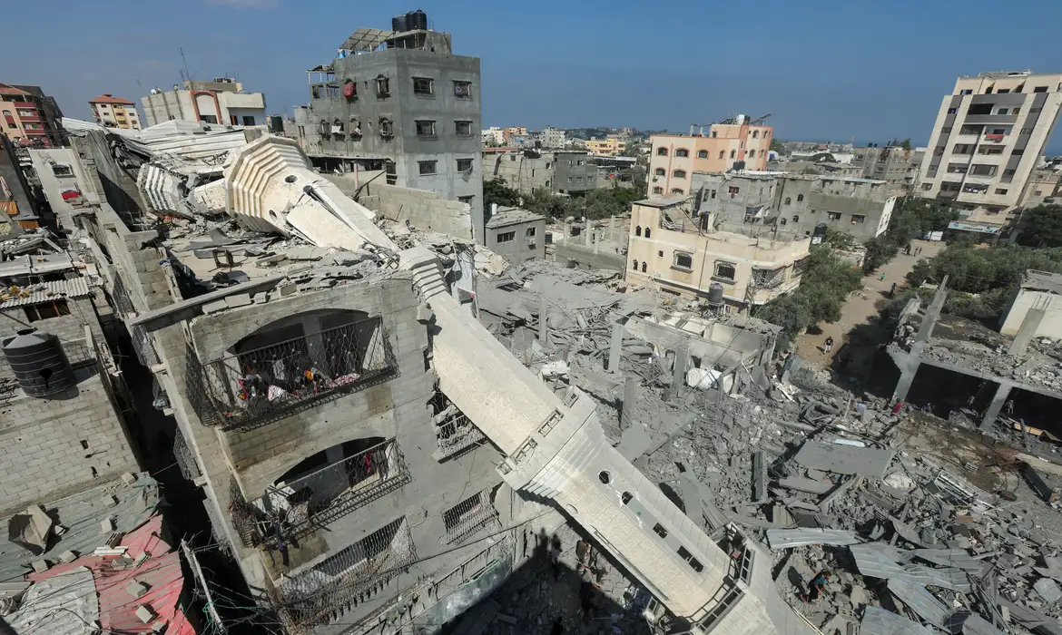 Gaza após bombardeios