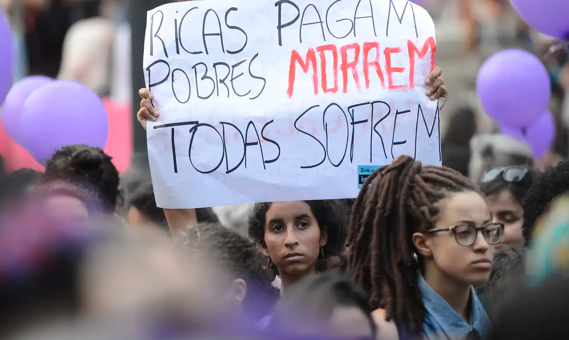 Manifestação a favor da legalização do aborto