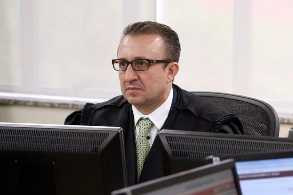 Desembargador que tentou libertar Lula em 2018 é cogitado para vaga de Barroso
