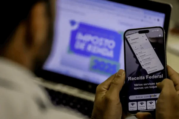 Isenção de IR equivale a um 14º salário para quem ganha cerca de R$ 5 mil
